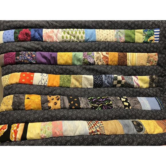 Handmade Quilt Patchwork Blanket 45" x 50" Hand Quilted Multi-Color Design Throw - Picture 7 of 8